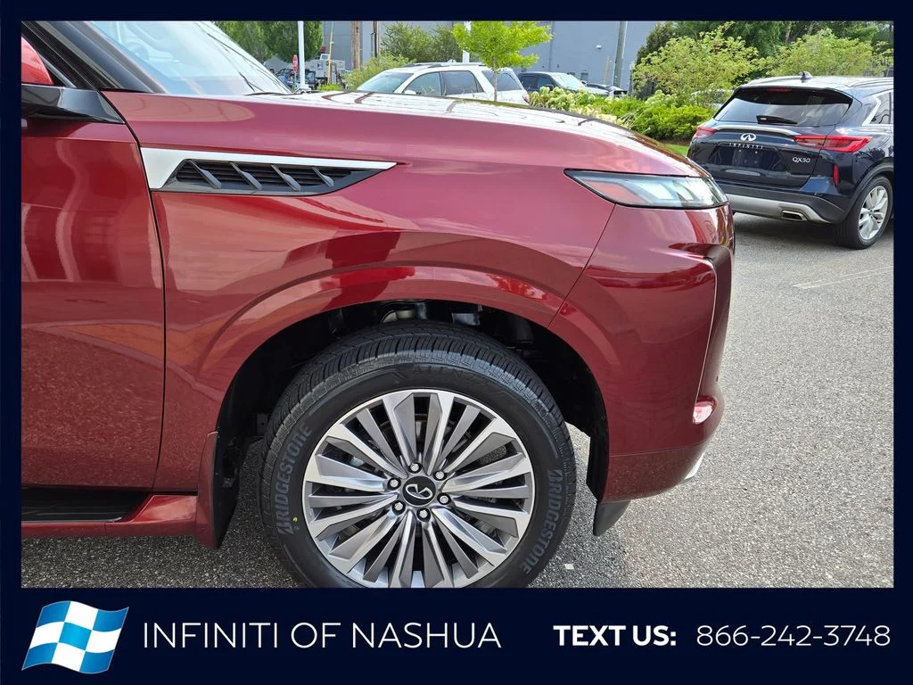 Certified Used 2025 Red INFINITI LUXE image 14