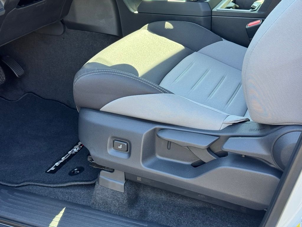 2025 Toyota Tacoma TRD Off Road - Photo 15