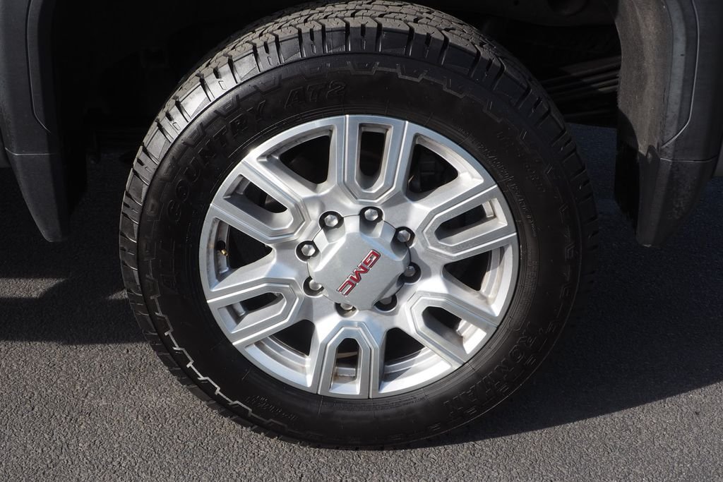 2024 GMC Sierra 2500HD SLT - Photo 9