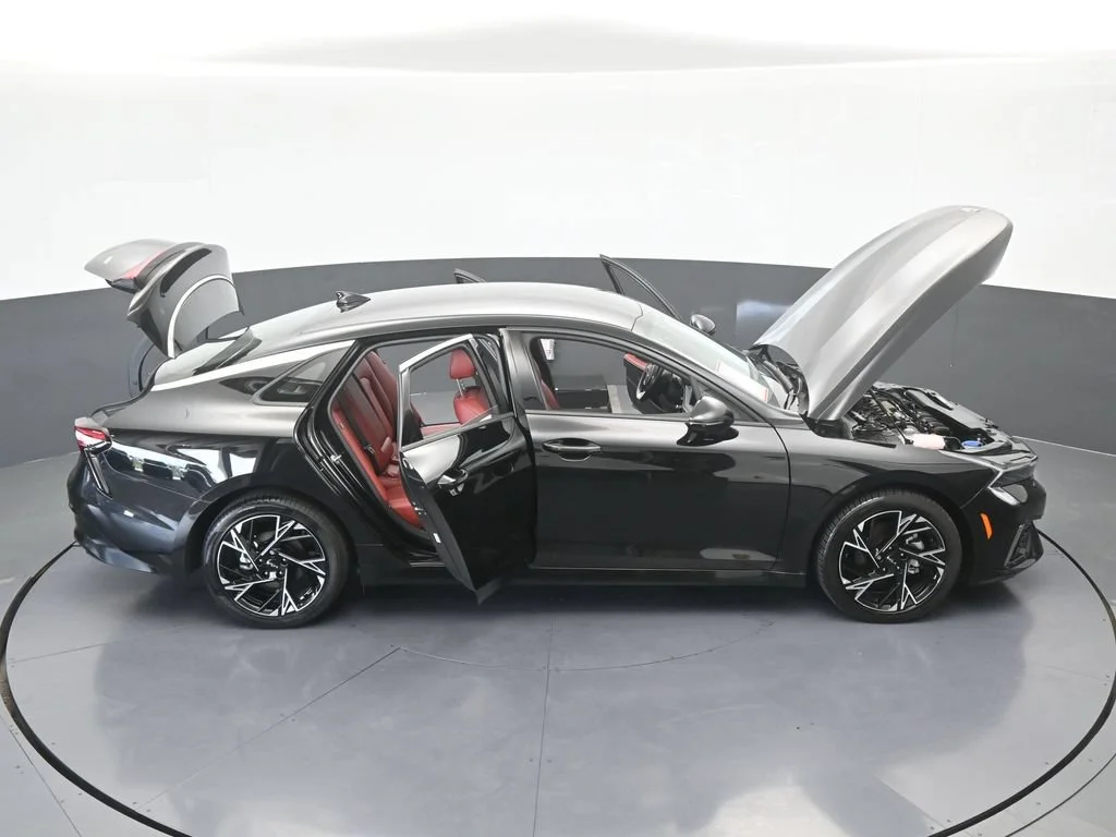 Used 2026 Aurora Black Kia GT-Line image 70