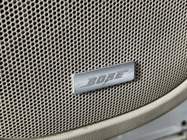 Used 2017 WHITE FROST TRICOAT GMC Denali image 35