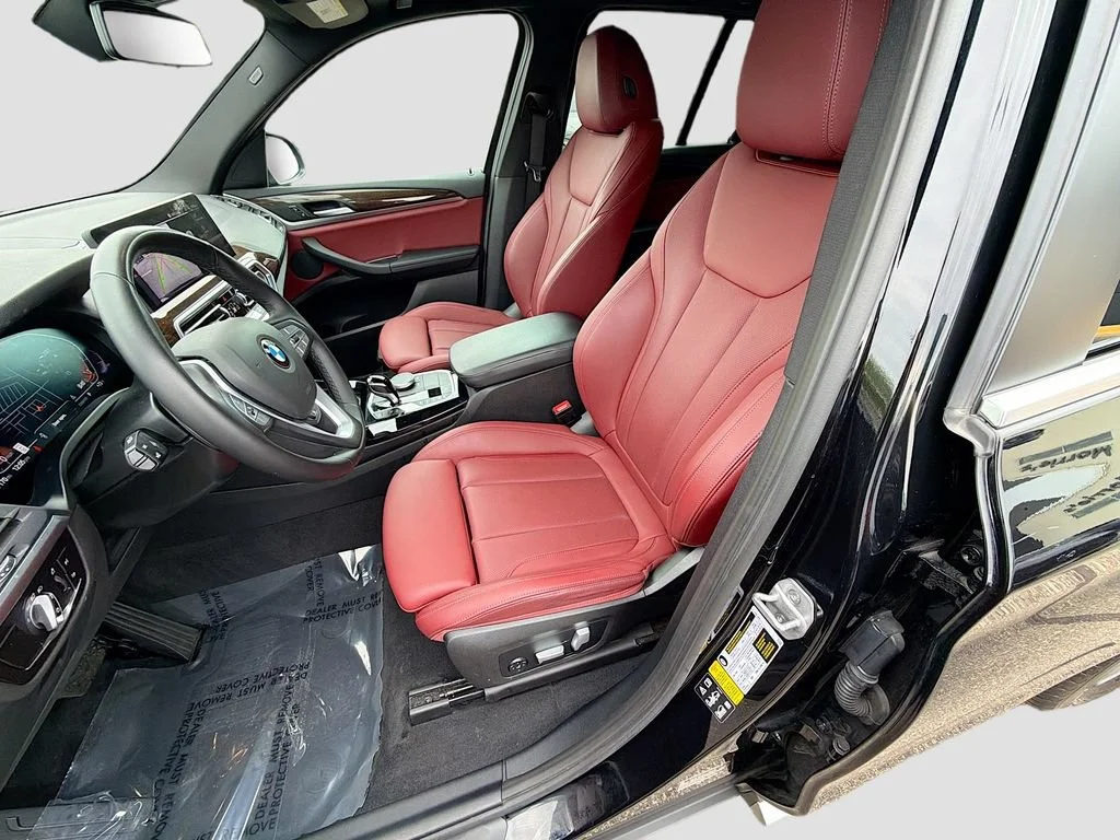 Used 2023  BMW xDrive30i image 23