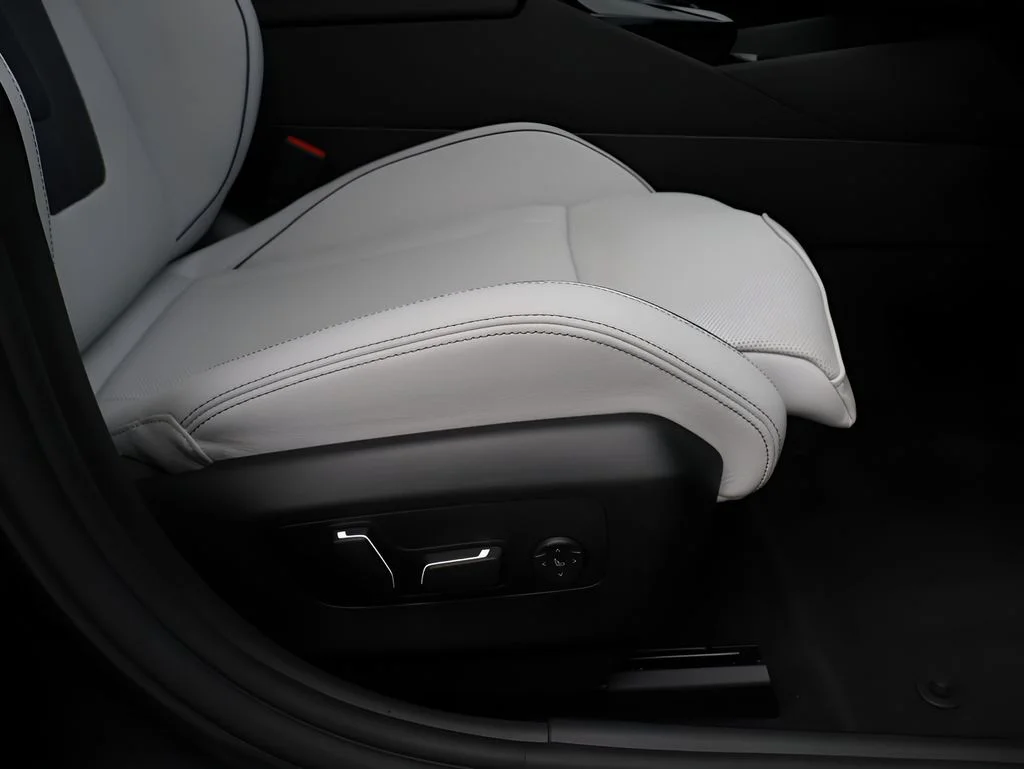 Used 2027 Frozen Deep Grey Metallic BMW Touring image 11