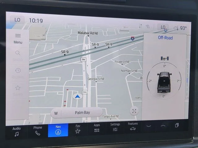 Used 2025 White Ford Platinum image 22