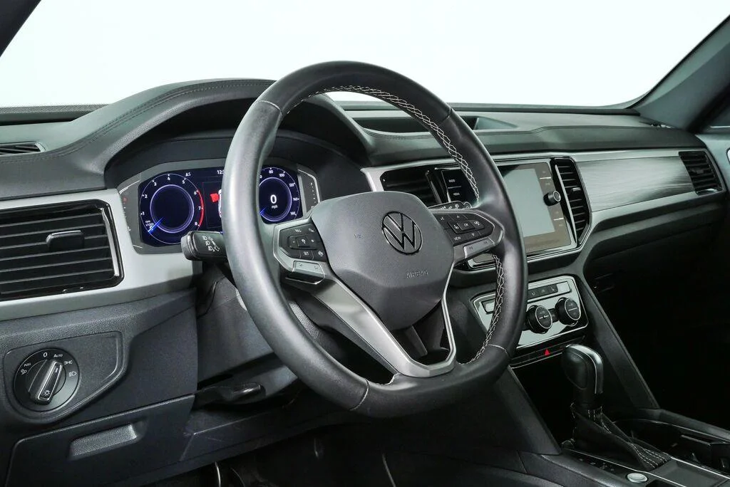 Certified Used 2023 Pure White Volkswagen 2.0T SE w/Technology image 4