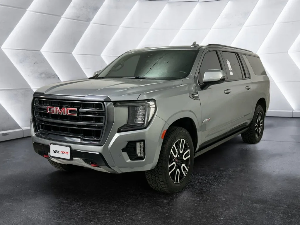 Used 2024 Silver GMC AT4 image 3
