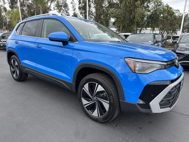 2026 Volkswagen Taos SE