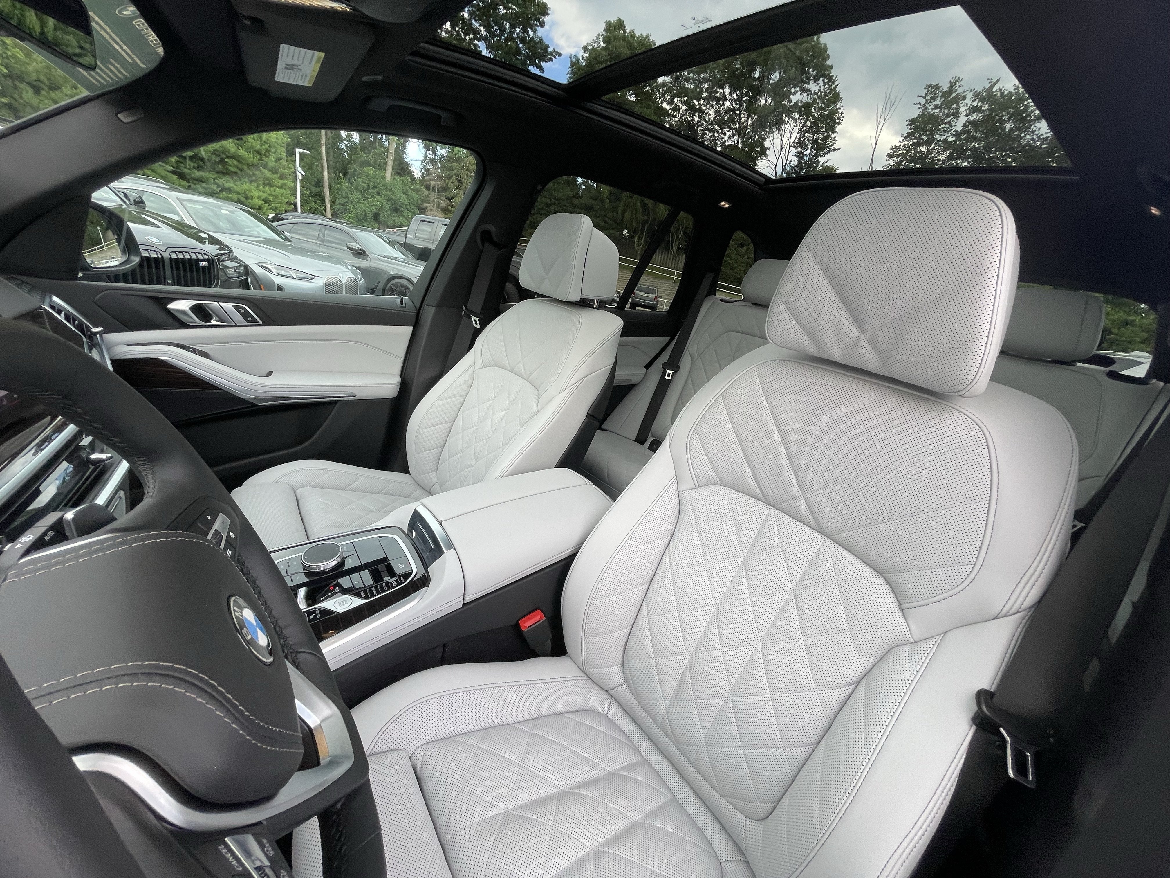 Certified Used 2025 Skyscraper Grey Metallic BMW xDrive40i image 9