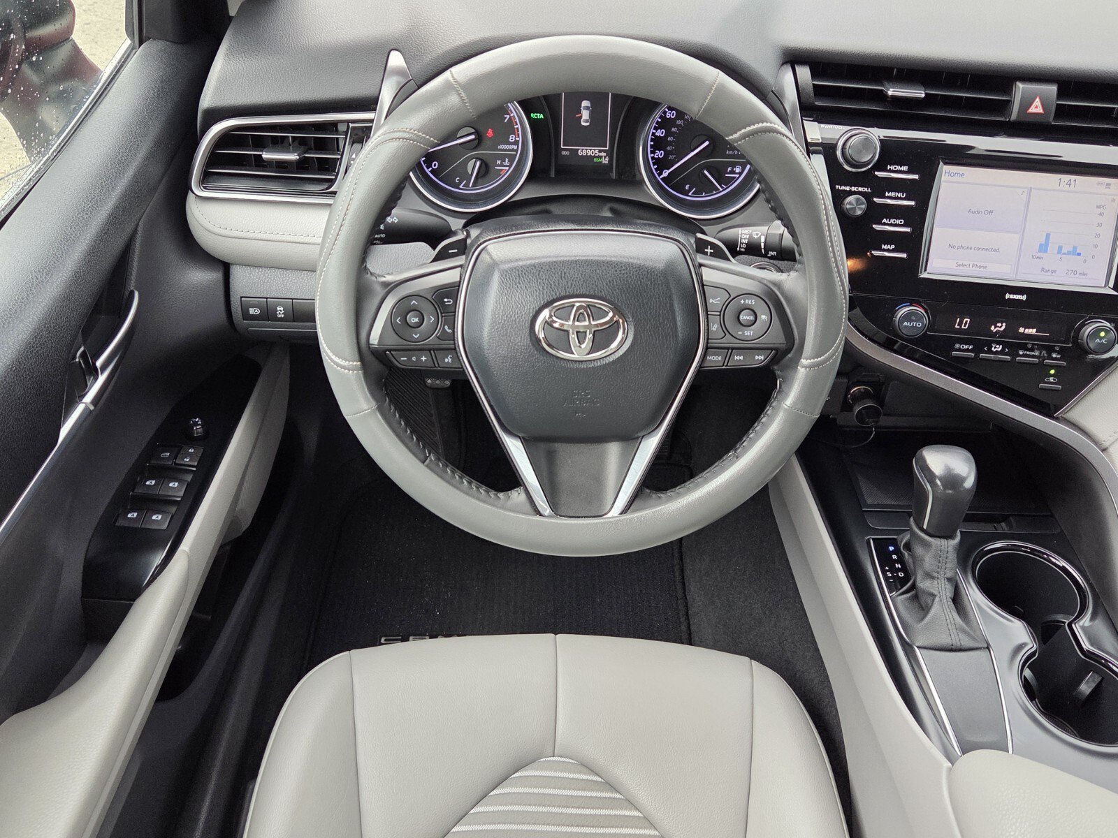 Used 2020 Red Toyota SE image 5