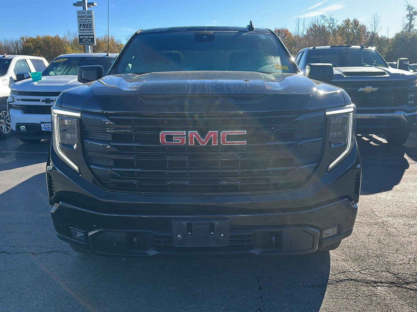 Used 2024 Onyx Black GMC Elevation image 6