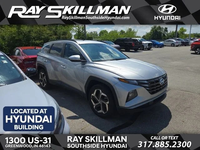 Used 2024 Silver Hyundai SEL image 1