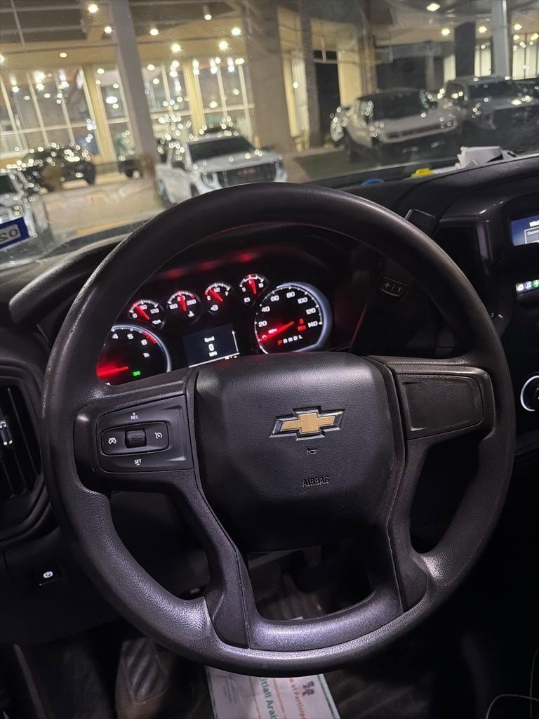 Used 2020 Satin Steel Metallic Chevrolet Custom image 4