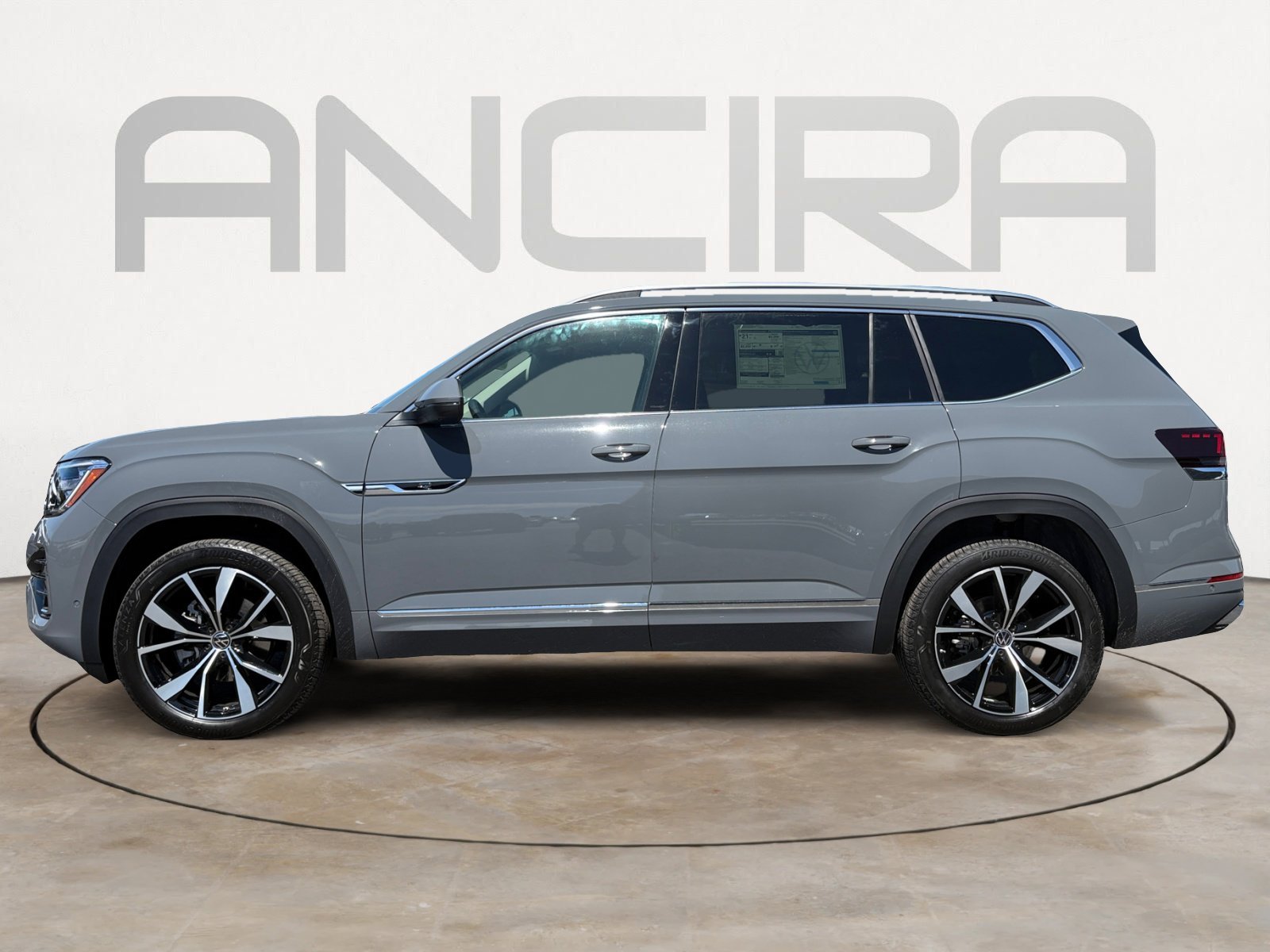 2026 Volkswagen Atlas SEL Premium R-Line - Photo 5
