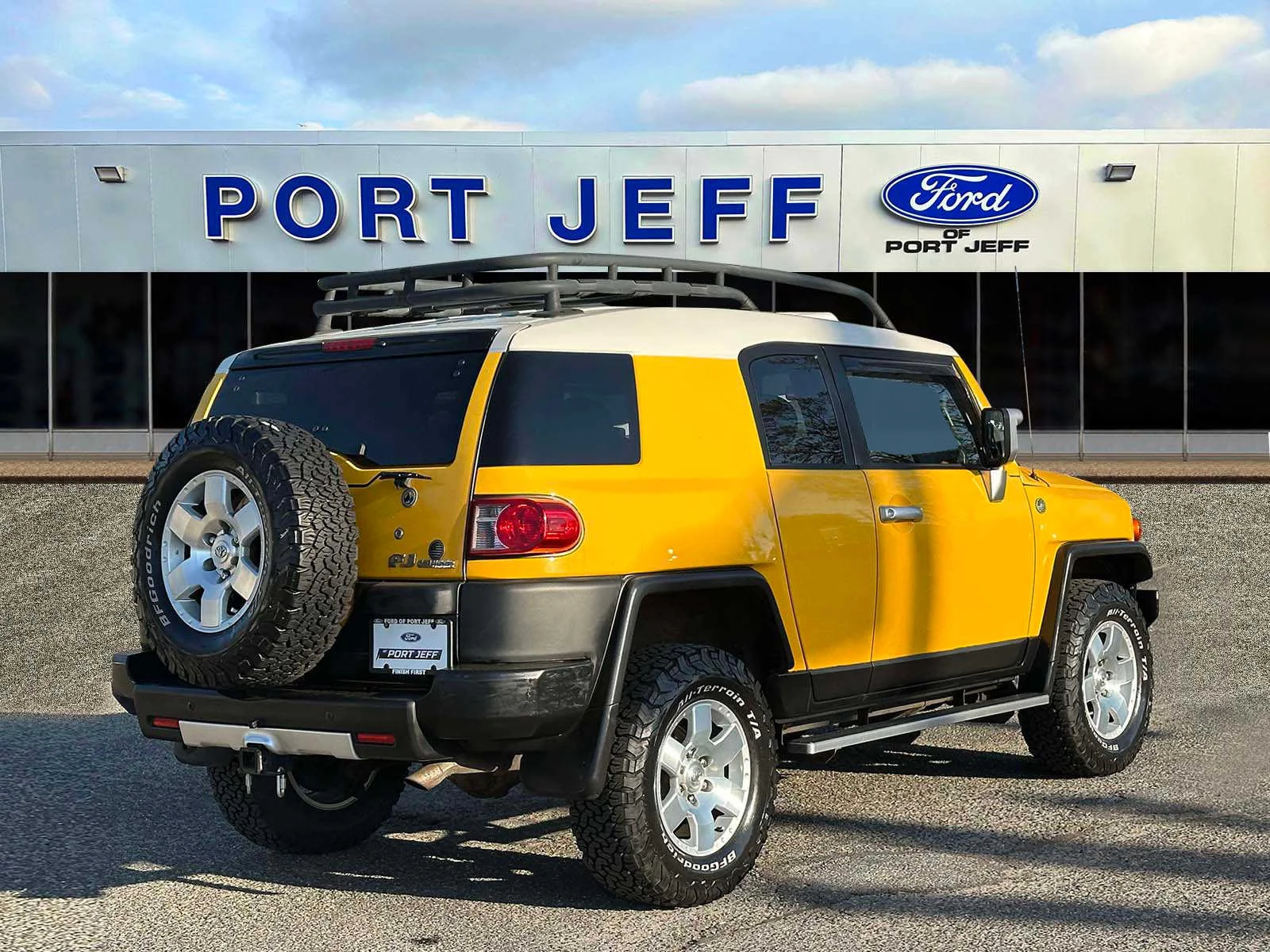 Used 2007 White / Sun Fusion Toyota  image 6