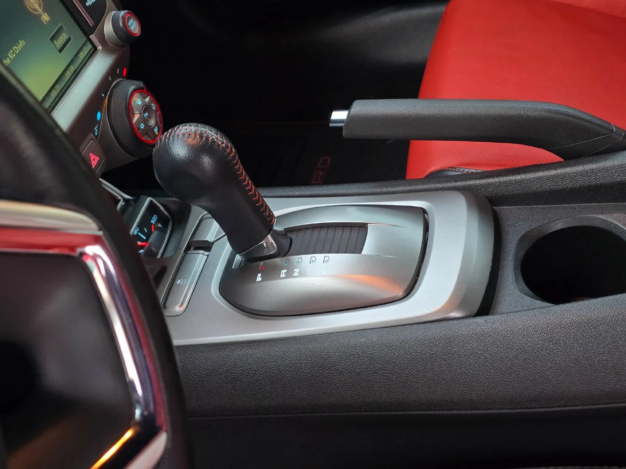 Used 2014 Summit White Chevrolet 2LT image 20