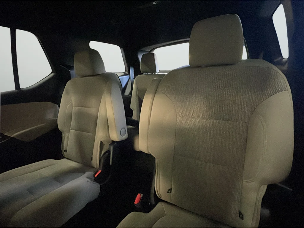 Used 2023 Gray Chevrolet LT image 40