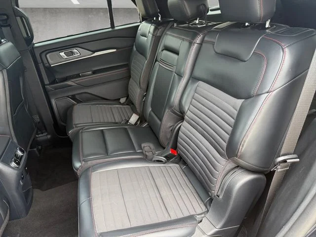 Used 2025 Black Ford ST-Line image 23