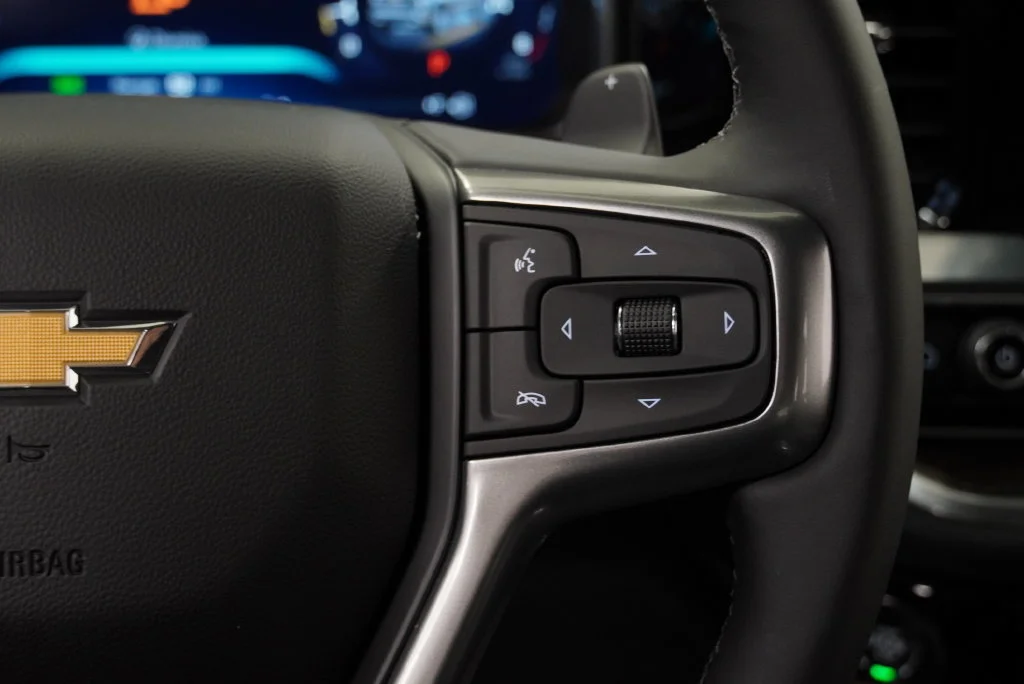 New 2026 Sterling Gray Metallic Chevrolet LT image 28