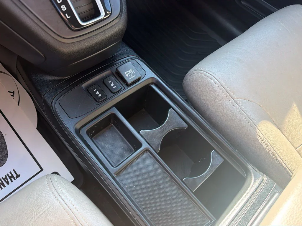 Used 2015  Honda EX image 26