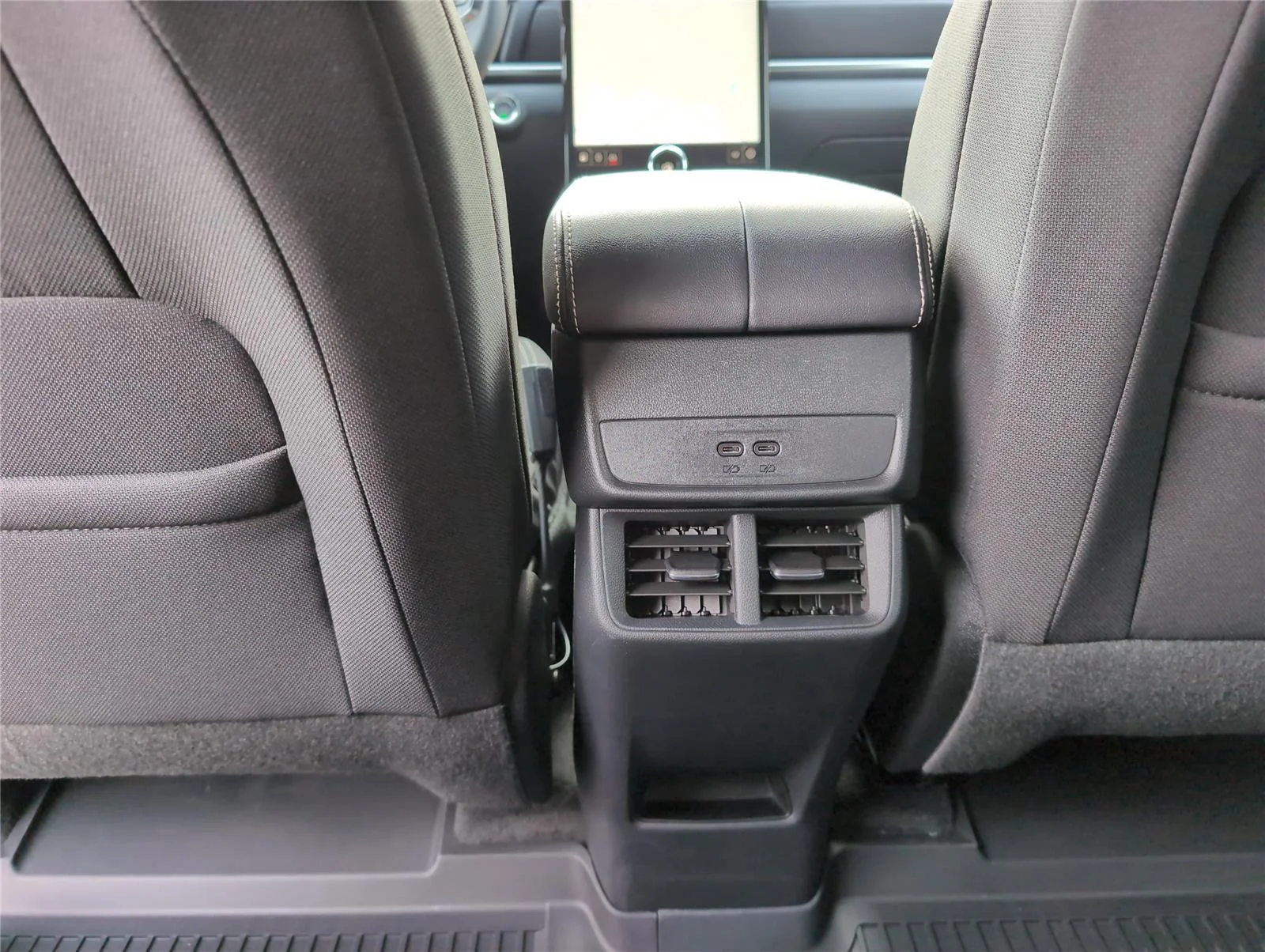 New 2026 Sterling Metallic GMC Elevation image 17