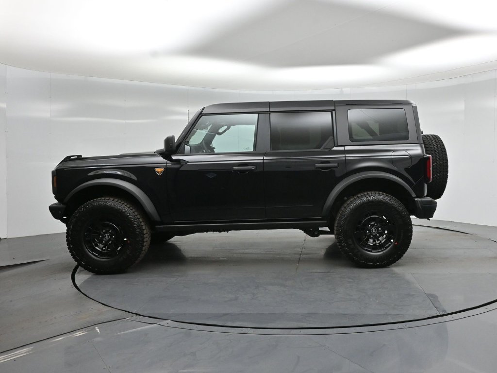 New 2026 Shadow Black Ford Badlands image 26
