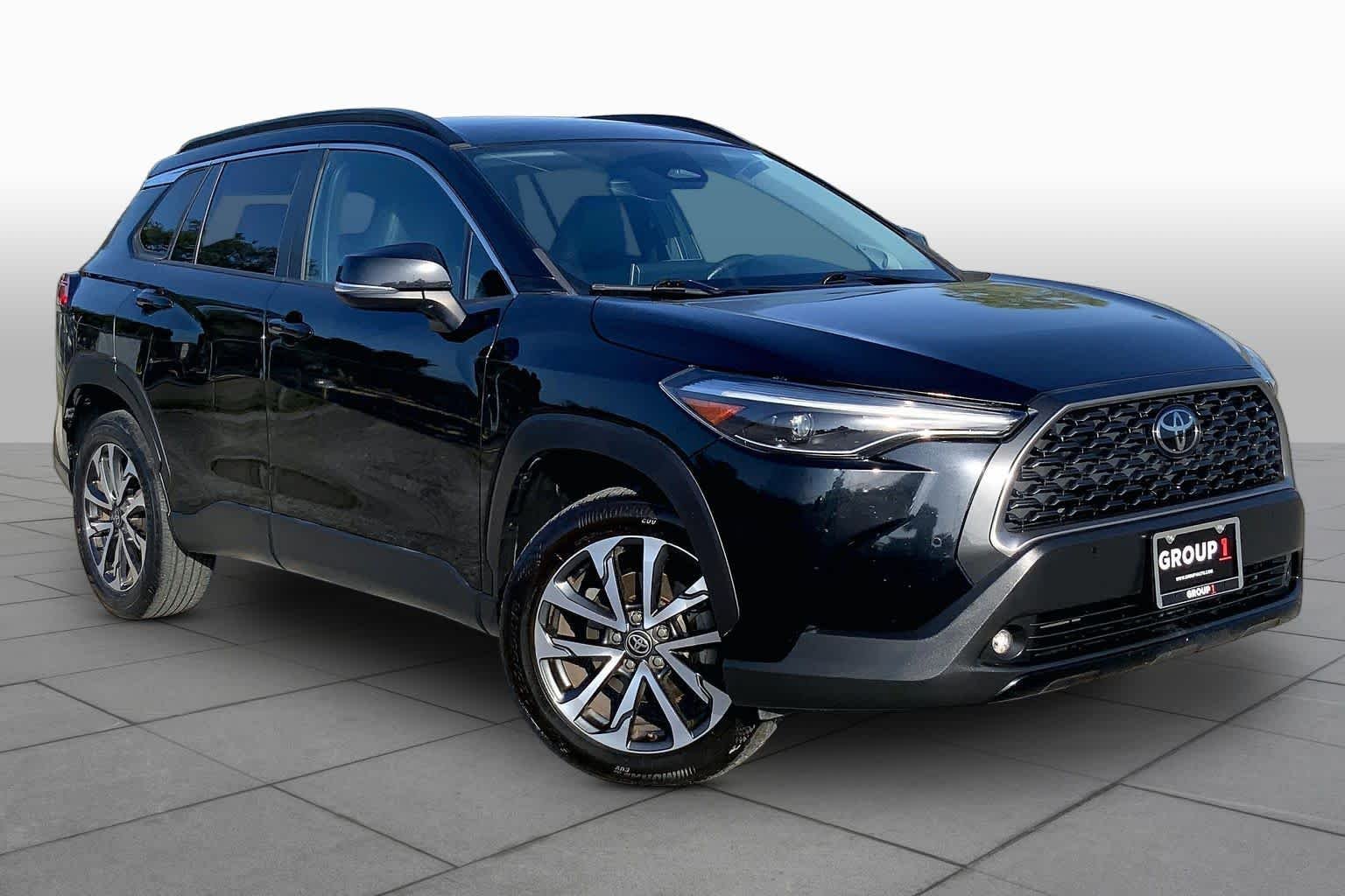 Used 2023 Jet Black Toyota XLE image 3