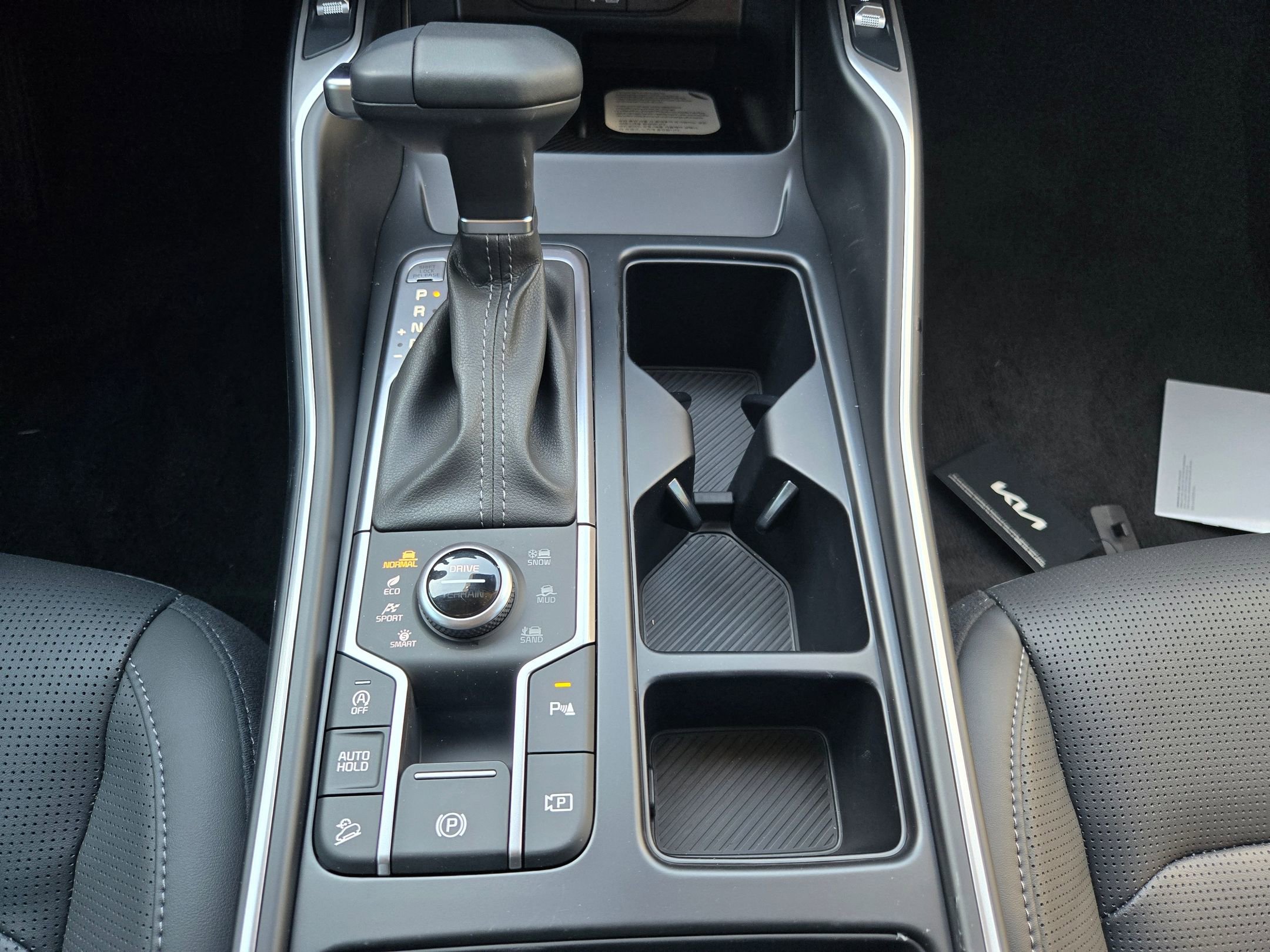 New 2026 Ebony Black Kia EX image 12