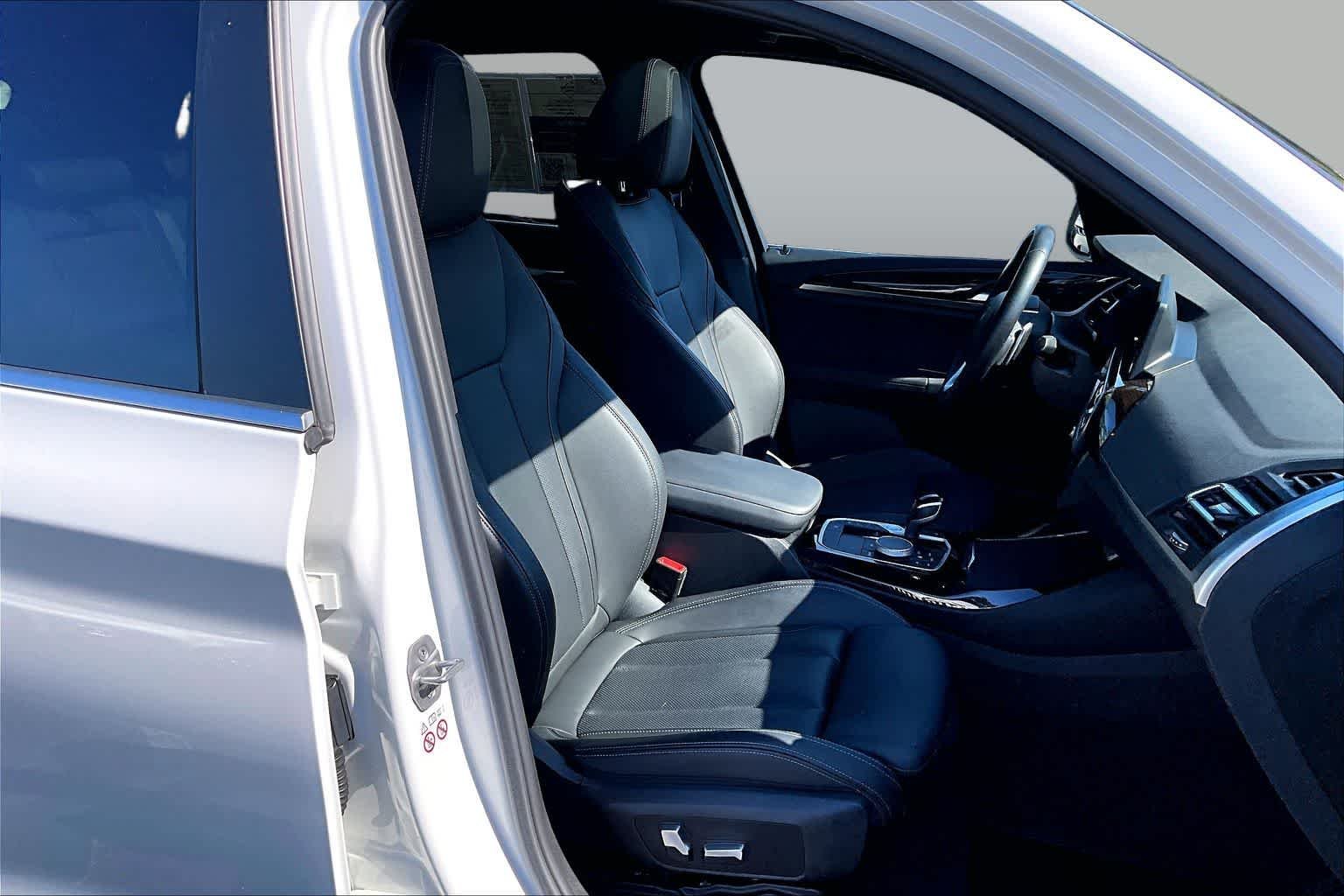 Certified Used 2023 Alpine White BMW xDrive30i image 9