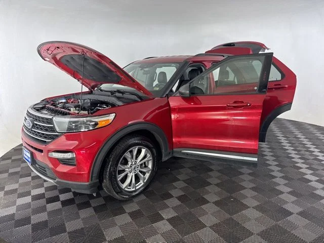 Used 2021 Red Ford XLT image 12