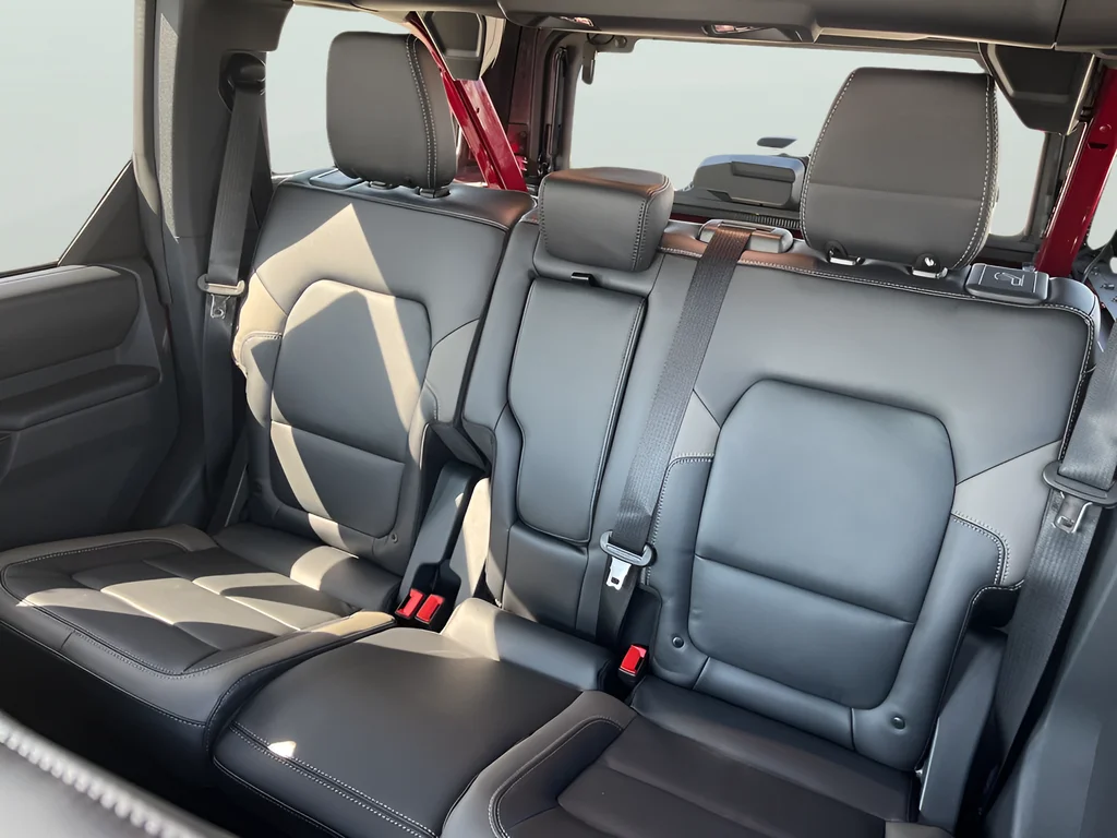 New 2026 Ruby Red Metallic Tinted Clearcoat Ford Outer Banks® image 17
