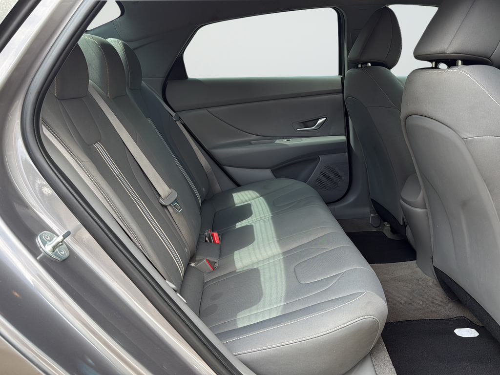 Used 2023 Silver Hyundai SEL image 22