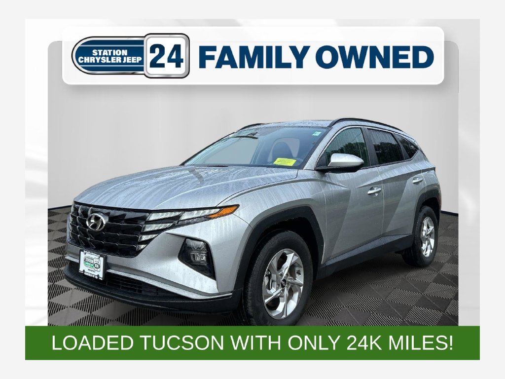 Used 2024 Silver Hyundai SEL image 1