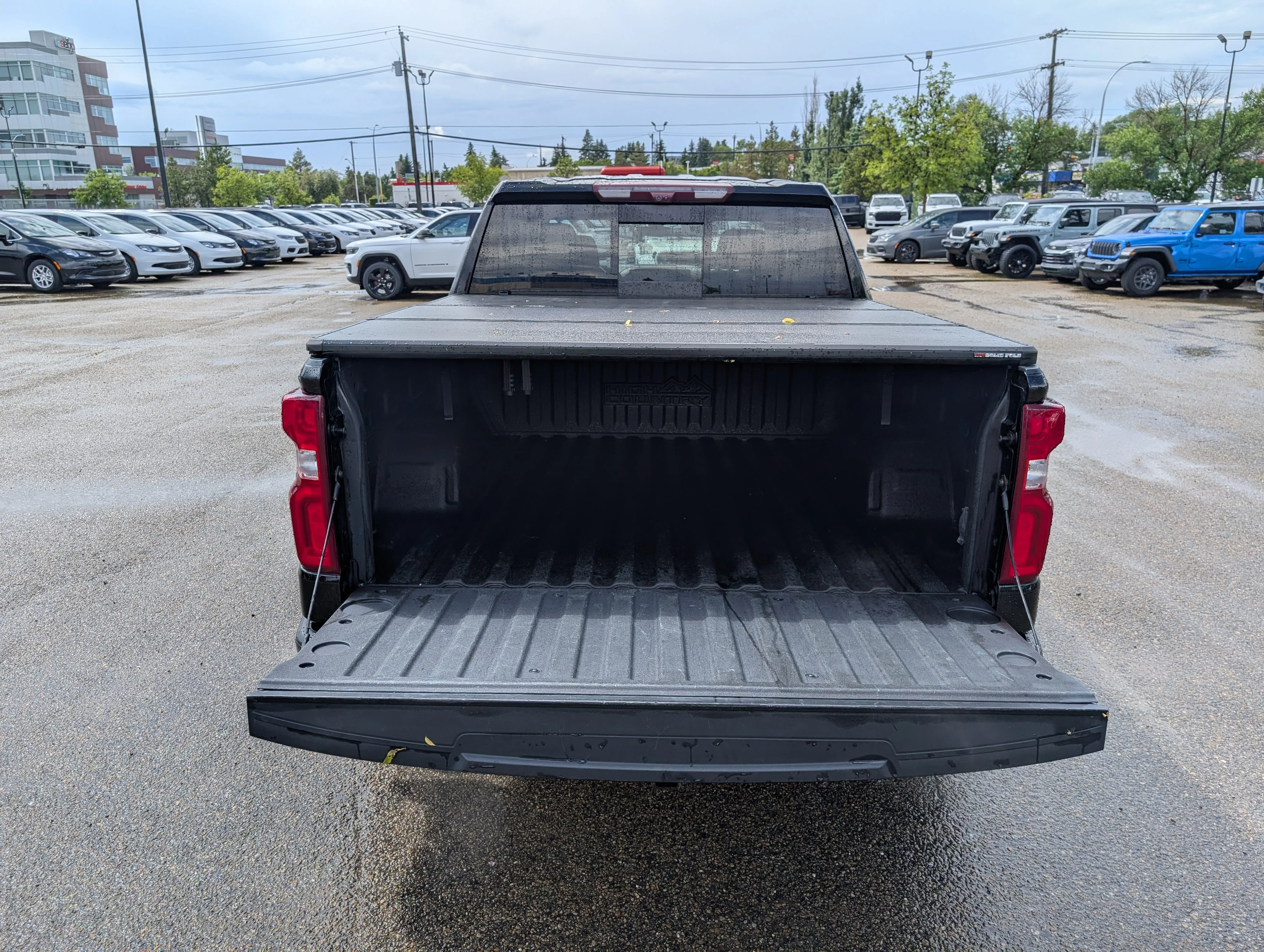 Used 2020 Black Chevrolet High Country image 6