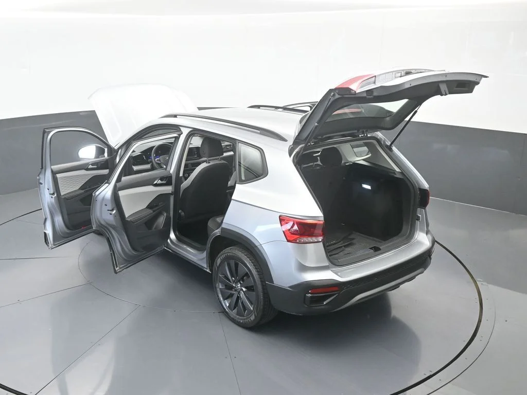 Used 2024 Silver Volkswagen 1.5T S image 59