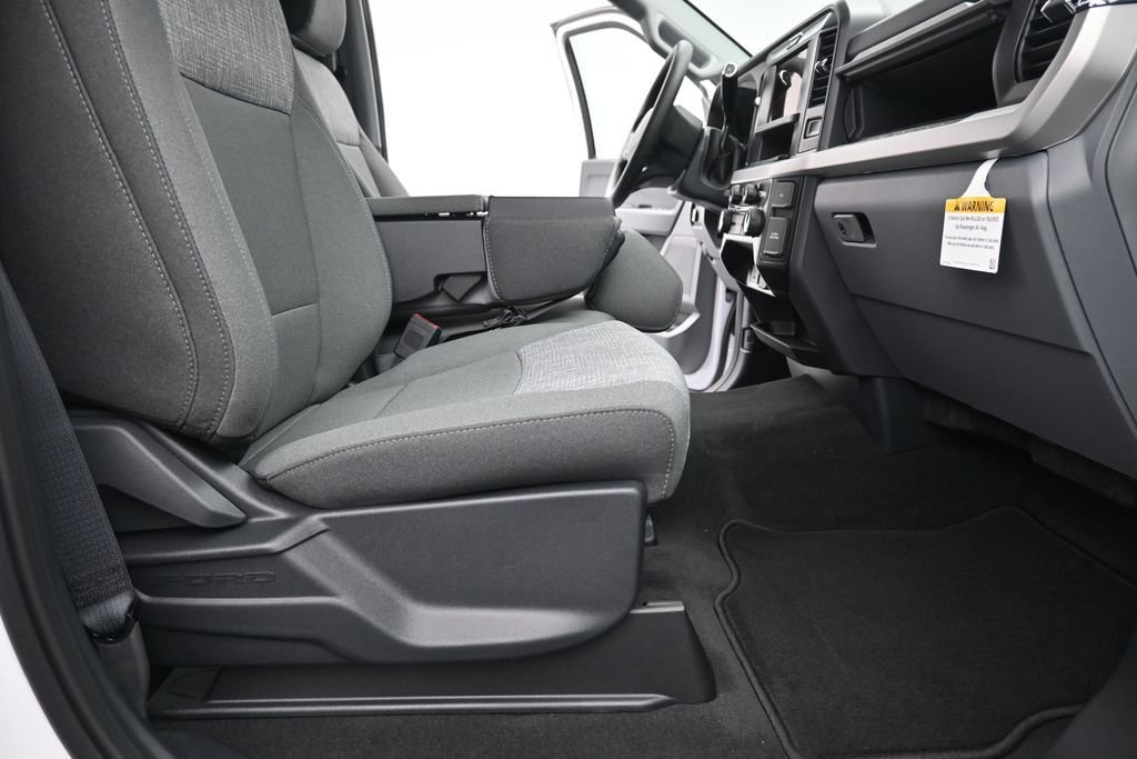 New 2026 Oxford White Ford F-250® XLT image 17