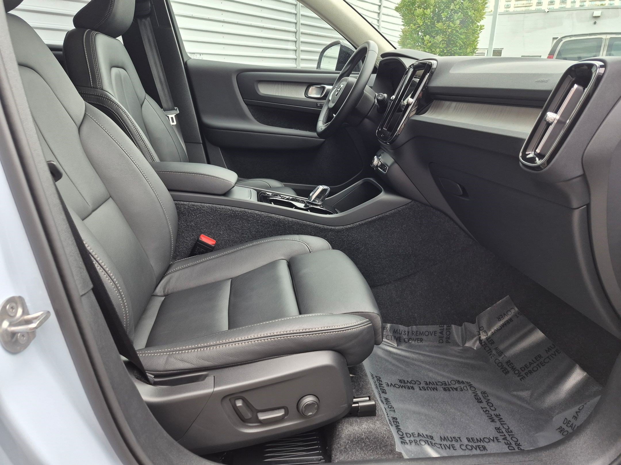 Certified Used 2026 Cloud Blue Volvo Plus image 29