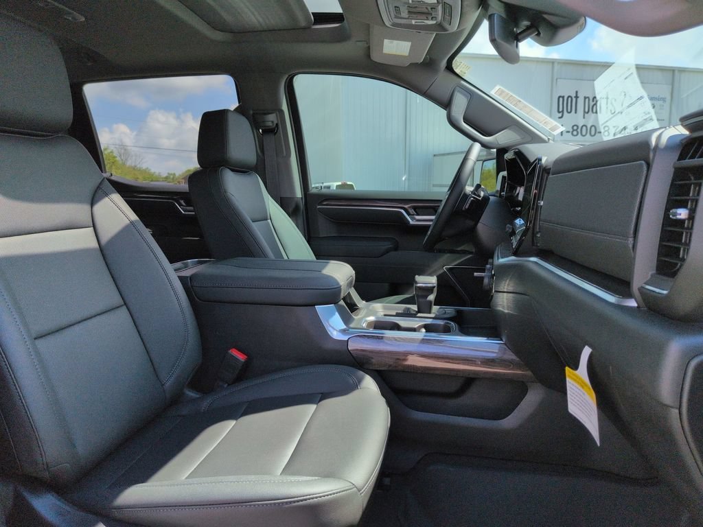 2026 Chevrolet Silverado 1500 LTZ - Photo 32