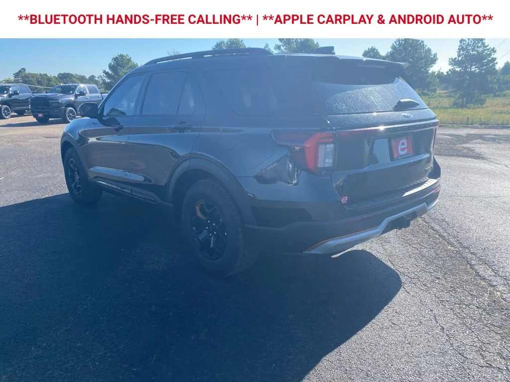 New 2026 Agate Black Metallic Ford Tremor® image 6