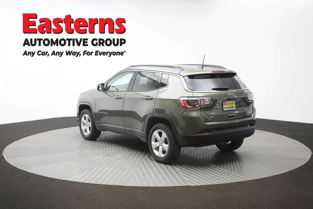 Used 2021 Green Jeep Latitude image 65