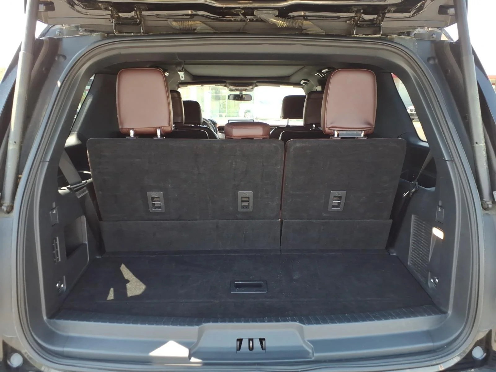 Used 2024  Ford Limited image 33