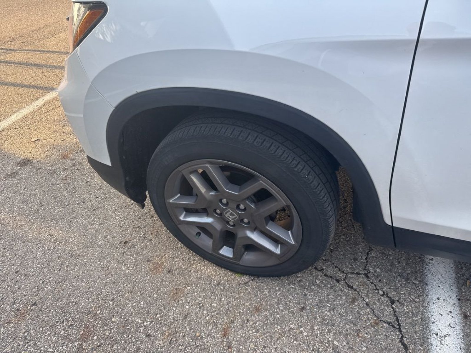 2023 Honda Passport EX-L - Photo 7