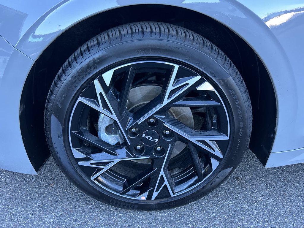 Used 2025 Wolf Gray Kia GT-Line image 9