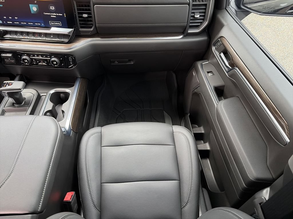 Used 2024 Black Chevrolet RST image 16