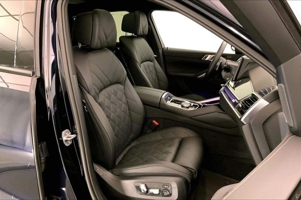 Used 2026 Carbon Black Metallic BMW  image 7