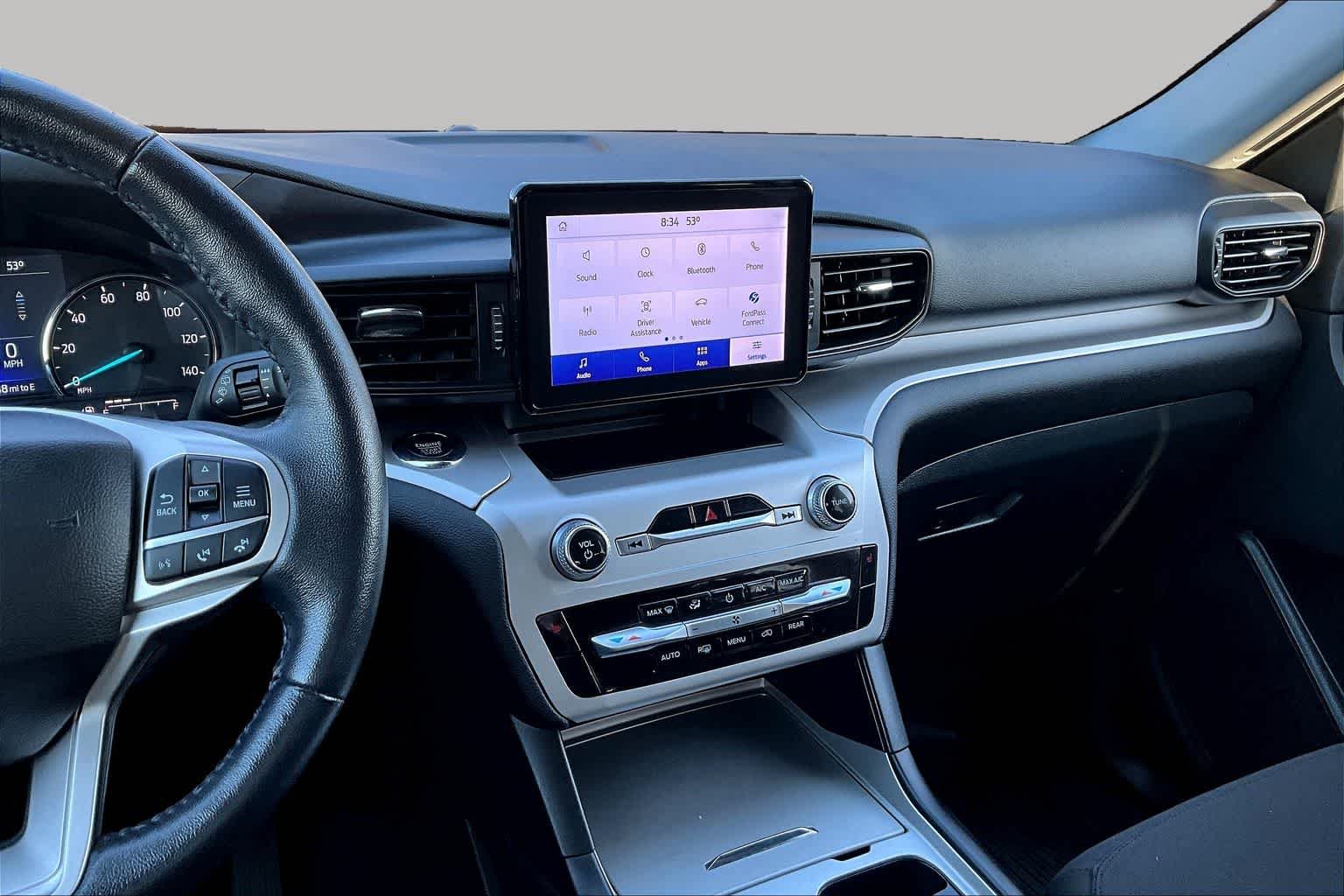 Used 2022 Iconic Silver Ford XLT image 6