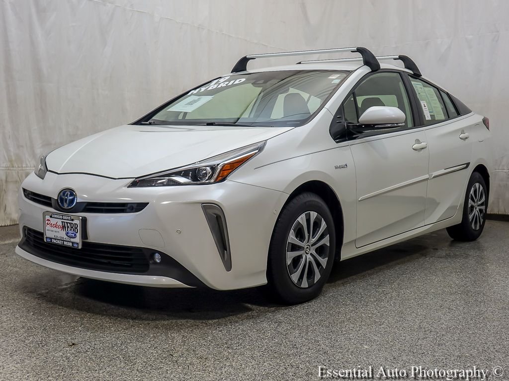 2019 Toyota Prius XLE AWD-e's photo