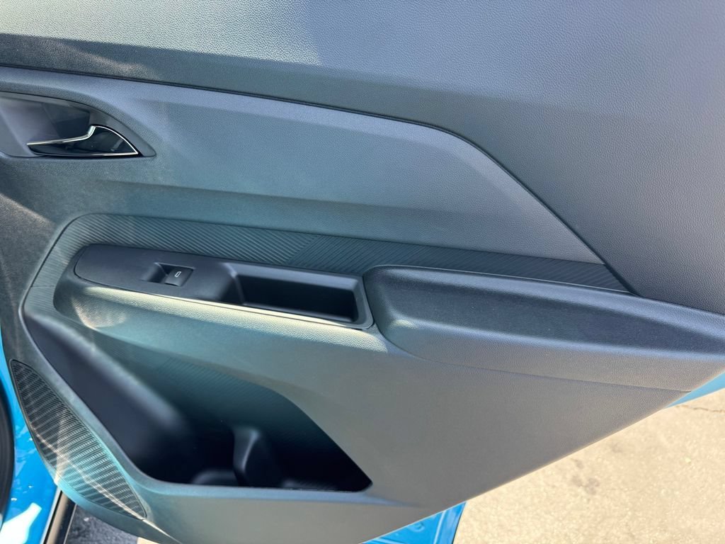 New 2027 Marina Blue Metallic Chevrolet LT image 11