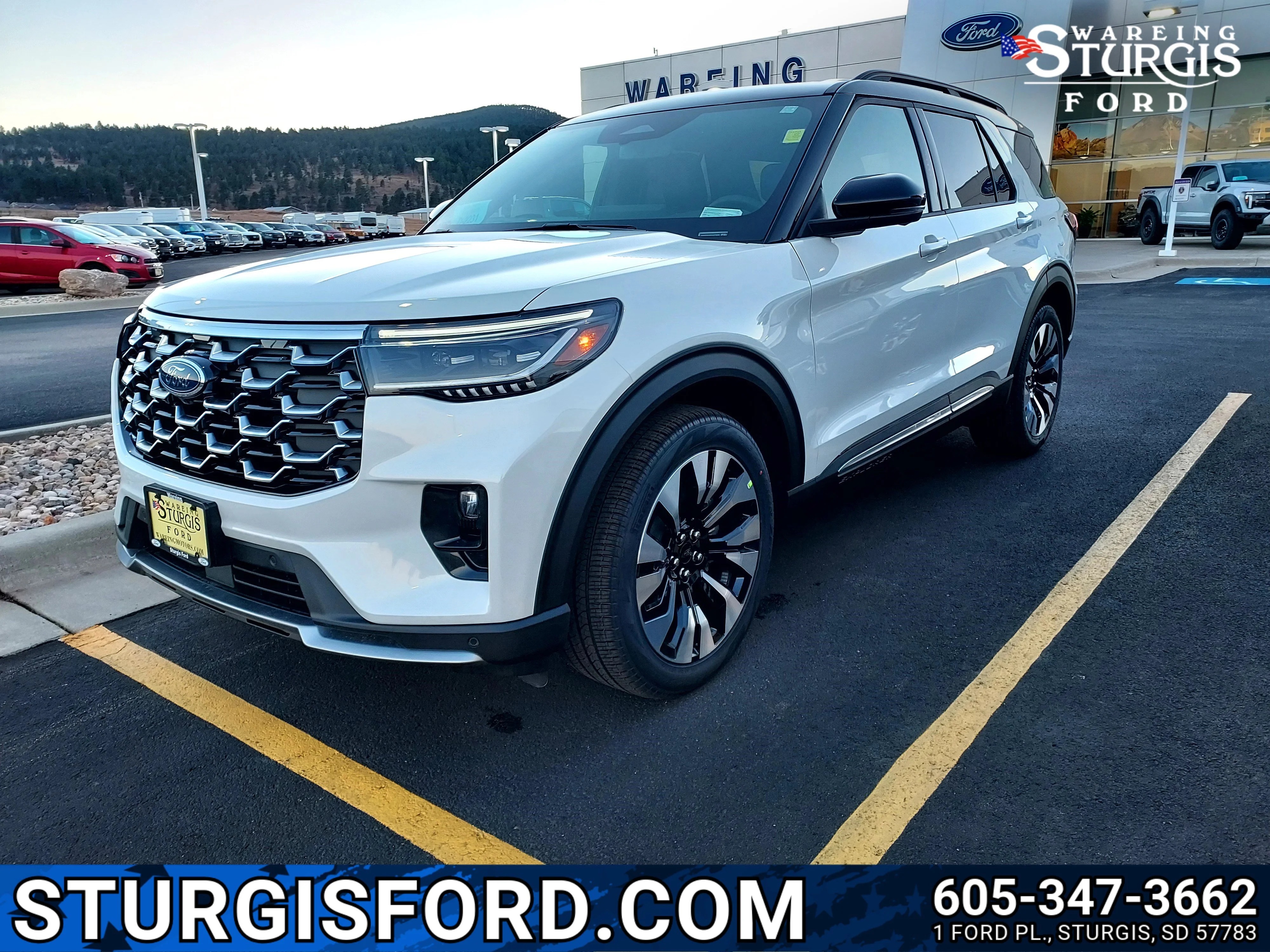 2026 Ford Explorer Platinum 4WD's photo