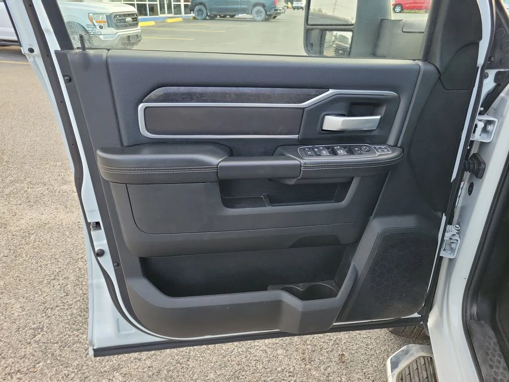 Used 2024 White Ram Big Horn image 11