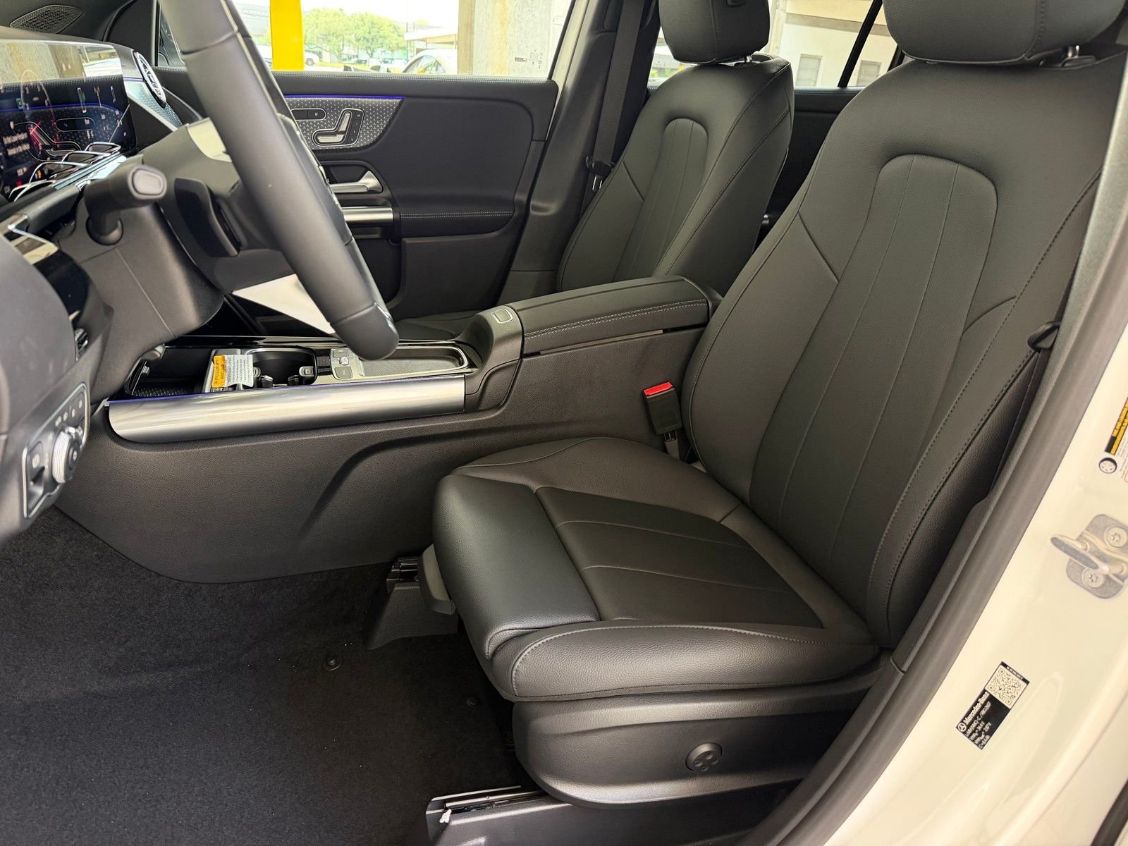 New 2026 Polar White Mercedes-Benz GLA 250 image 13